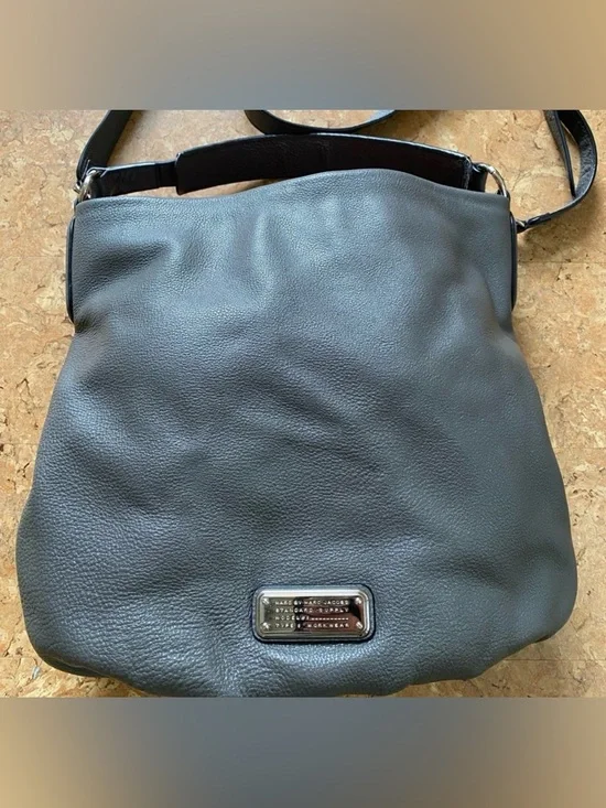 Marc Jacobs Gray Leather Shoulder Bag - Picture 2 of 7